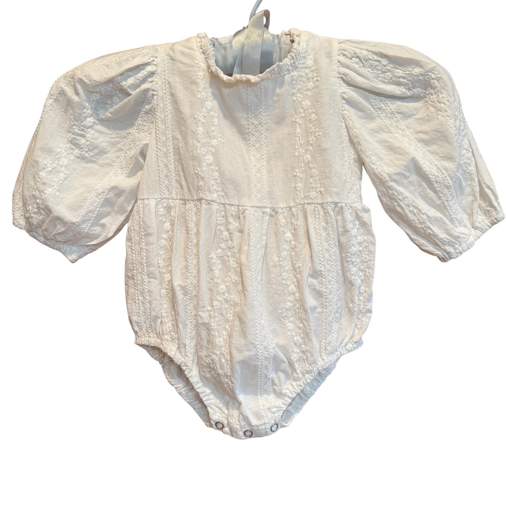 Ciel de Maman White Embroidered Puff Sleeve Baby Romper Size S Floral Eyelet‎